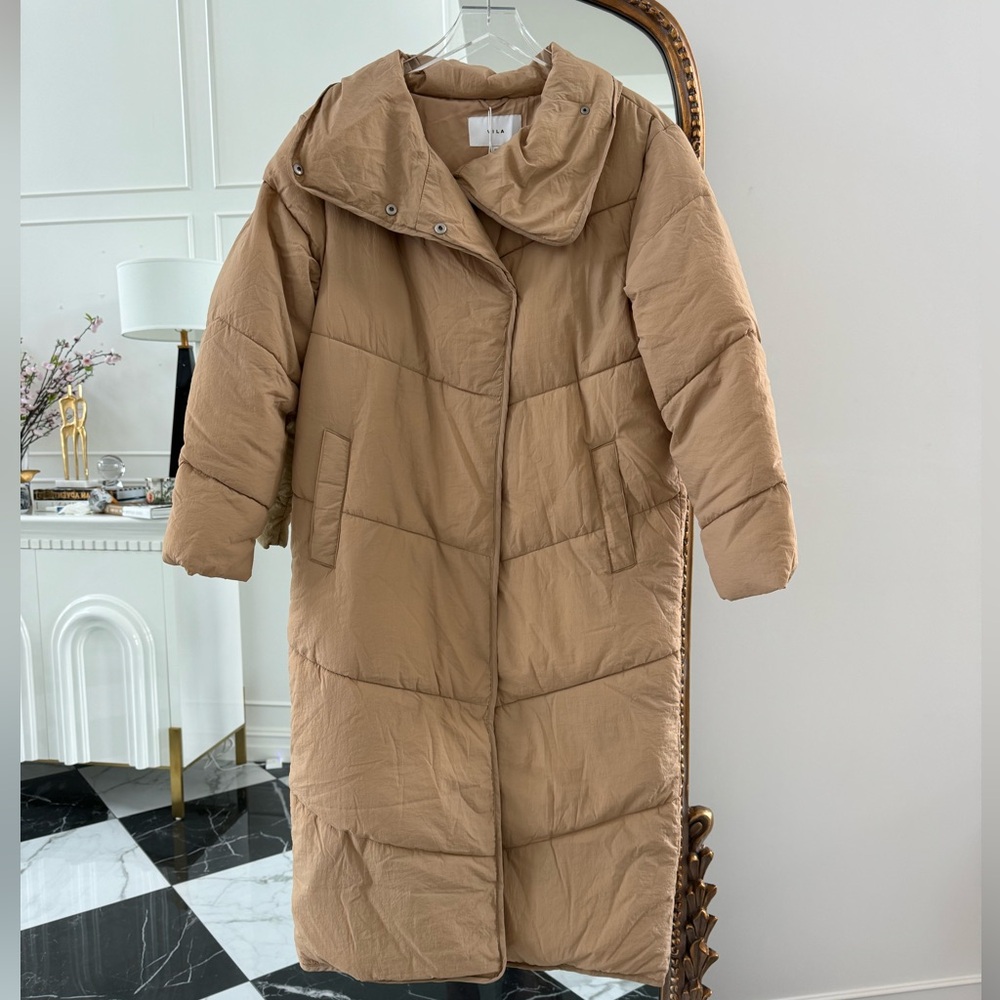 VILA Tan Puffer Coat